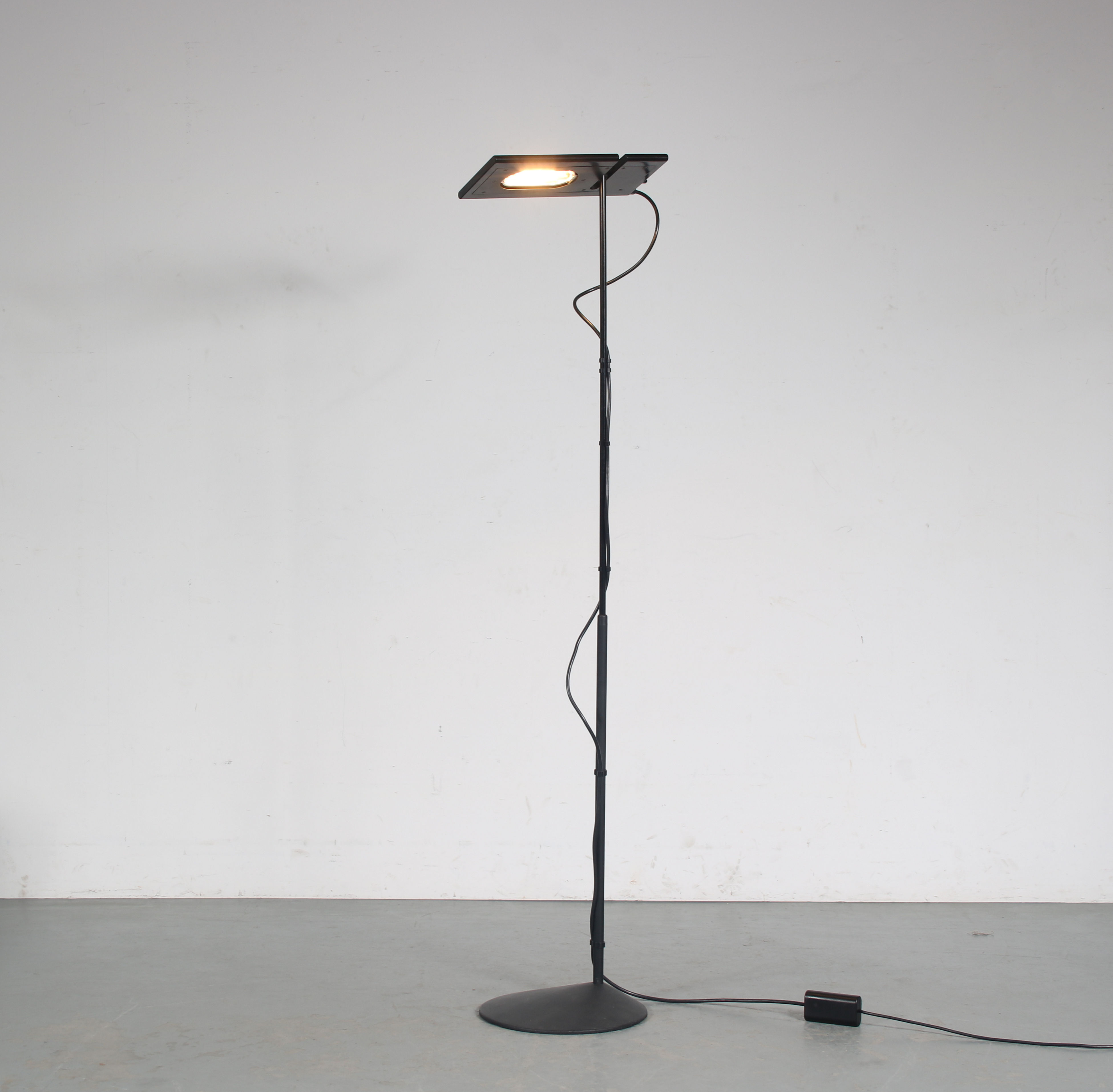 1970s “Duna” Floor lamp by Marco Colombo & Mario Barbaglia for Paf Studio, Italy