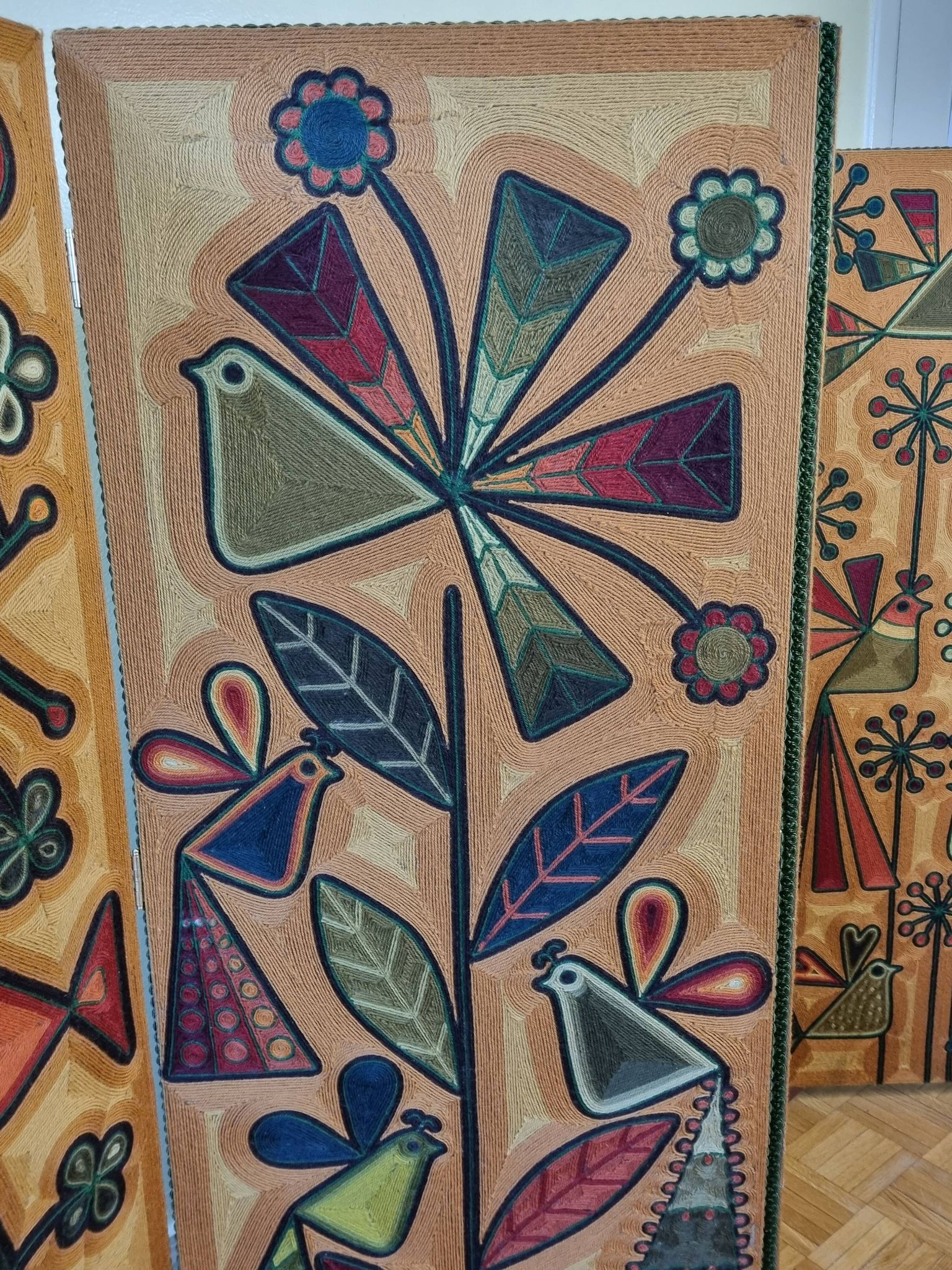 Screen decorated with wool threads, “Huichol” art, Sofia Ribeira, 124 cm