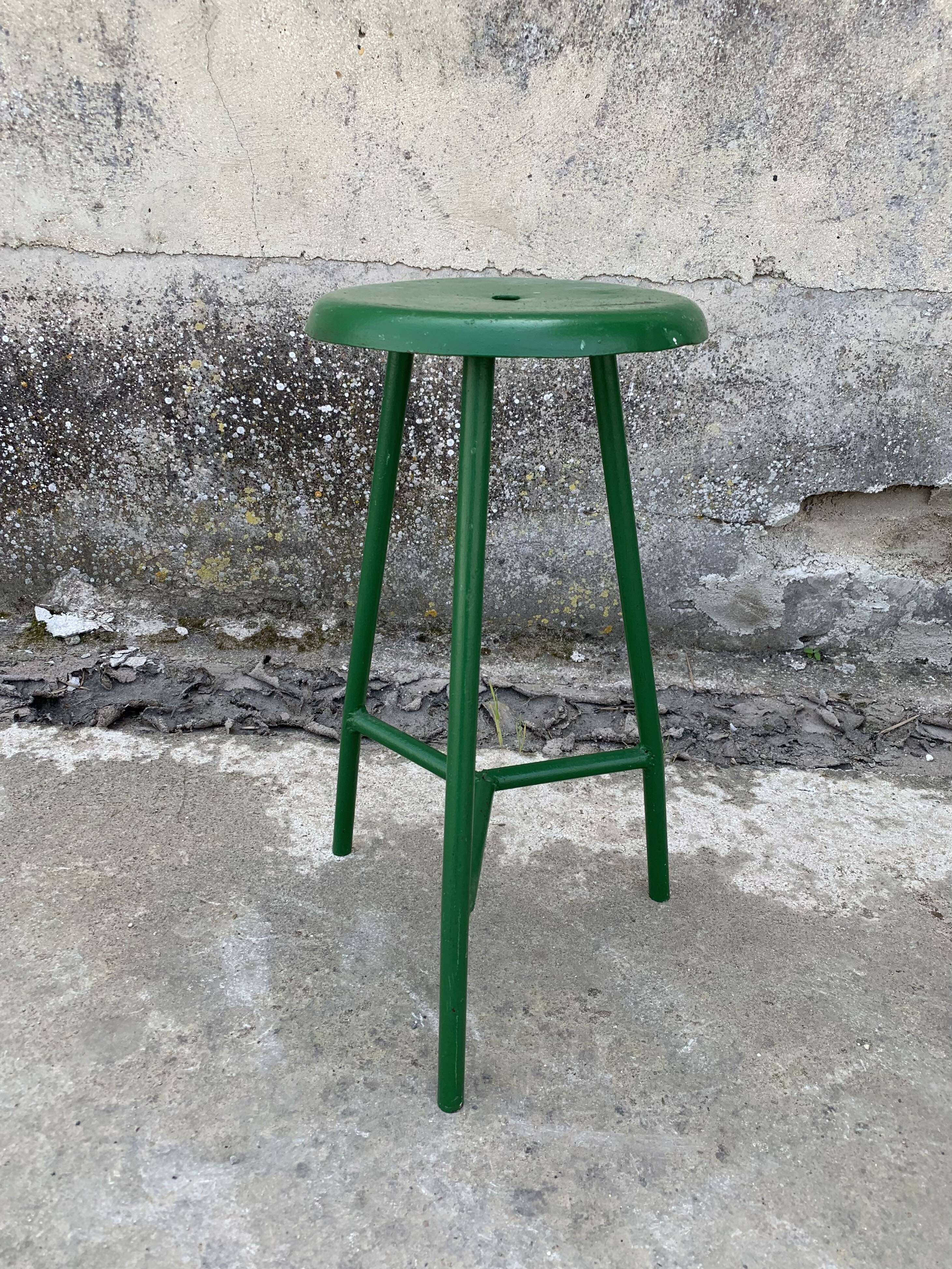 Workshop stool