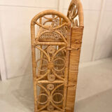 Peacock rattan folding shelf