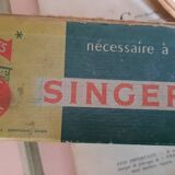 Machine à coudre meuble Singer