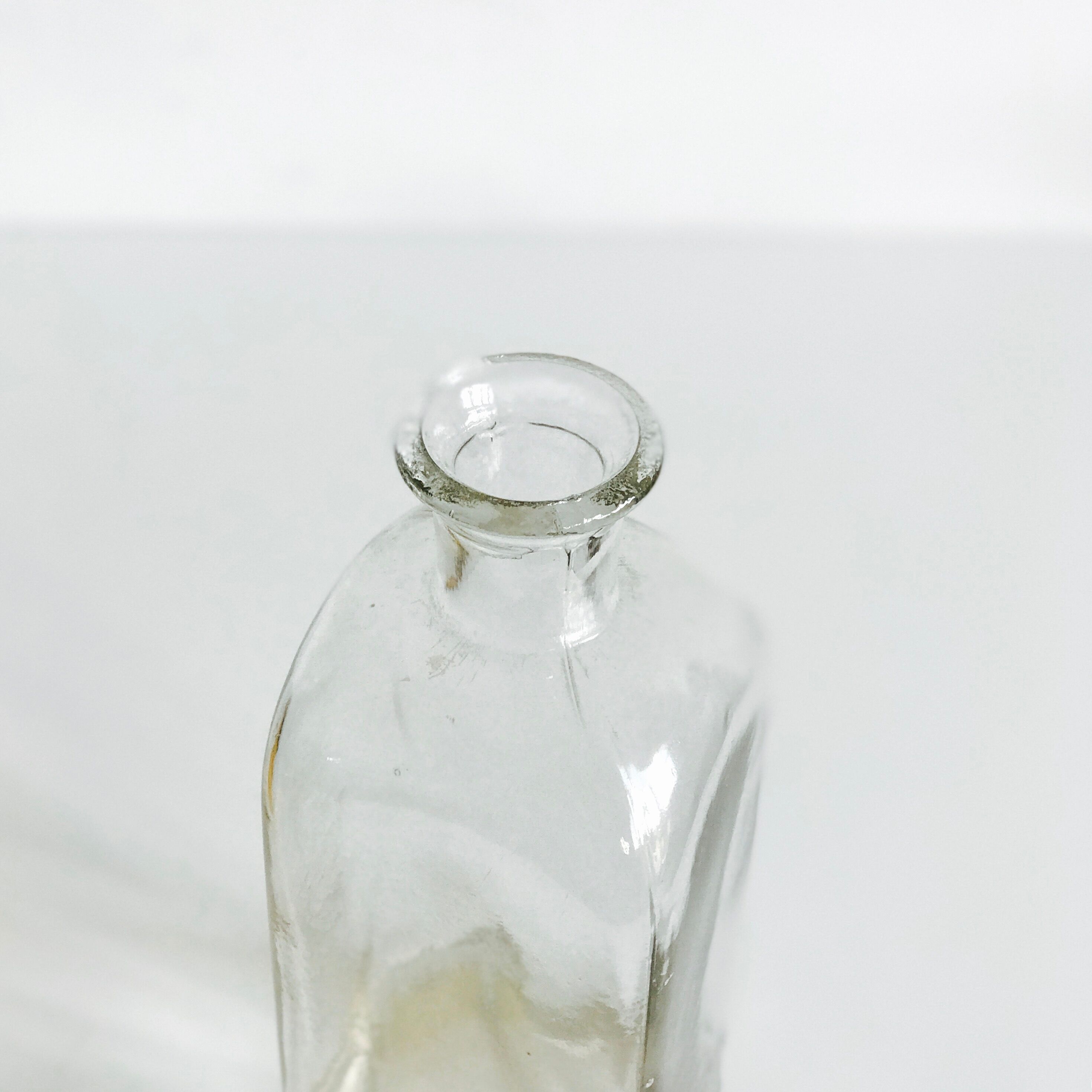 Flacon carafe en verre transparent