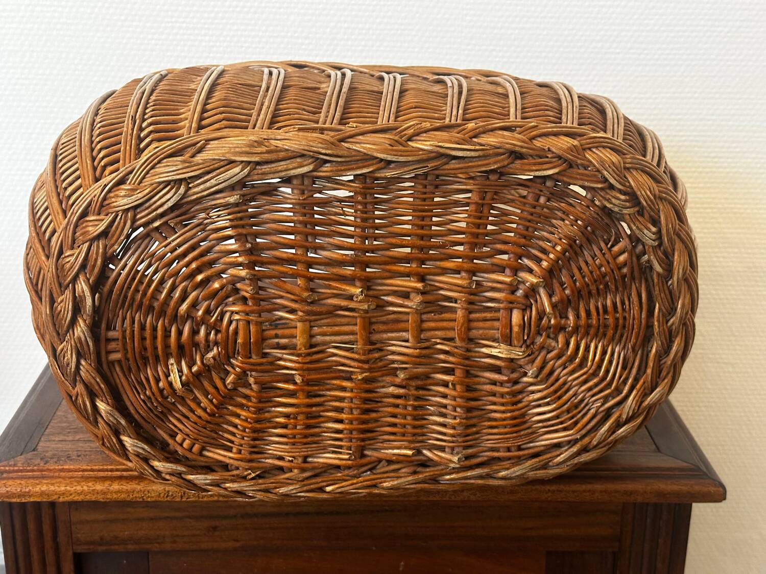Vintage 1950s wicker basket