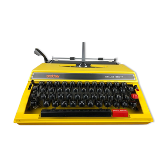 Machine à écrire jaune Brother Deluxe 660TR - vintage 70