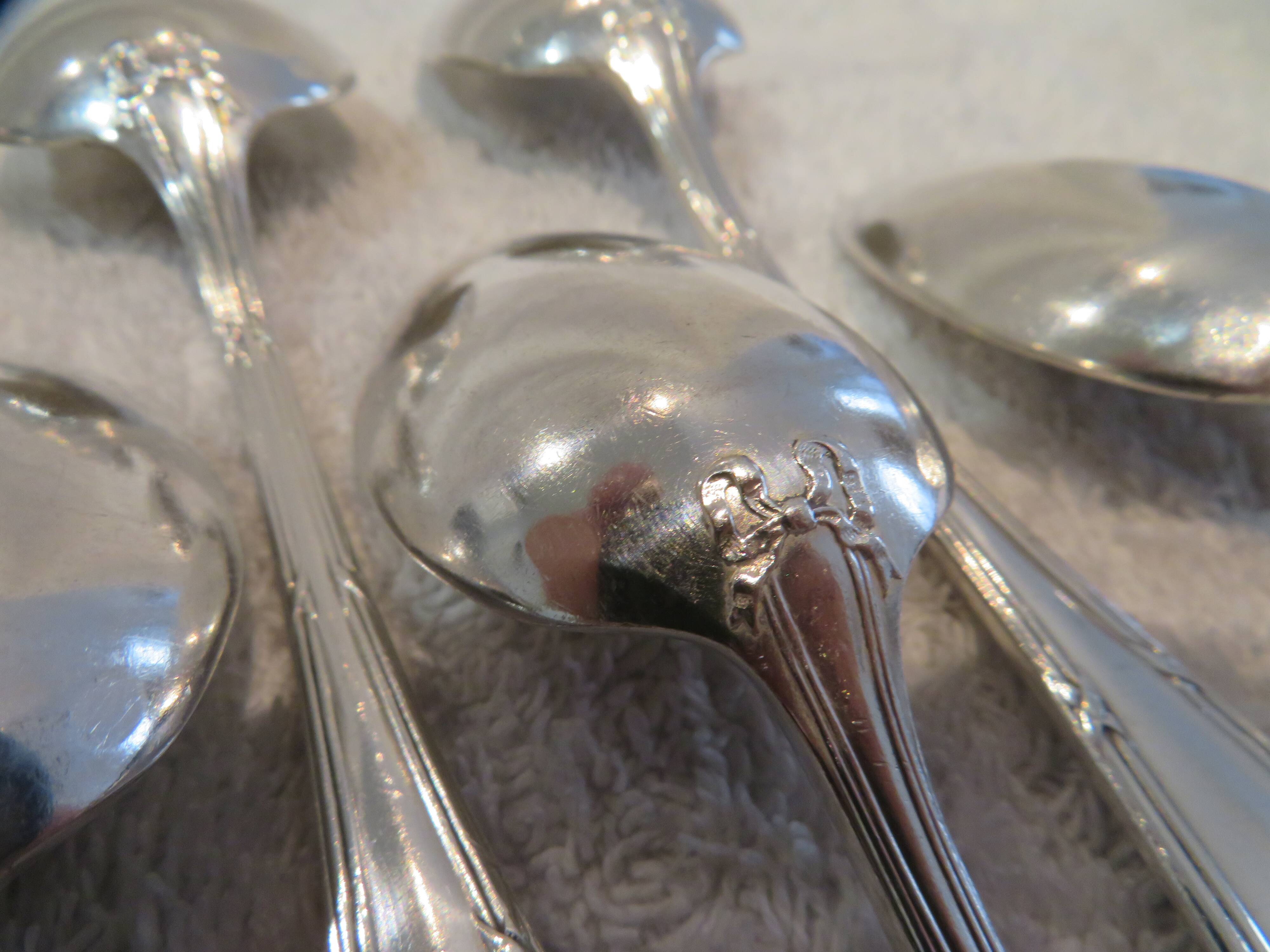 8 Louis XVI style silver plated dessert spoons with Mornier rushes 18.6cm