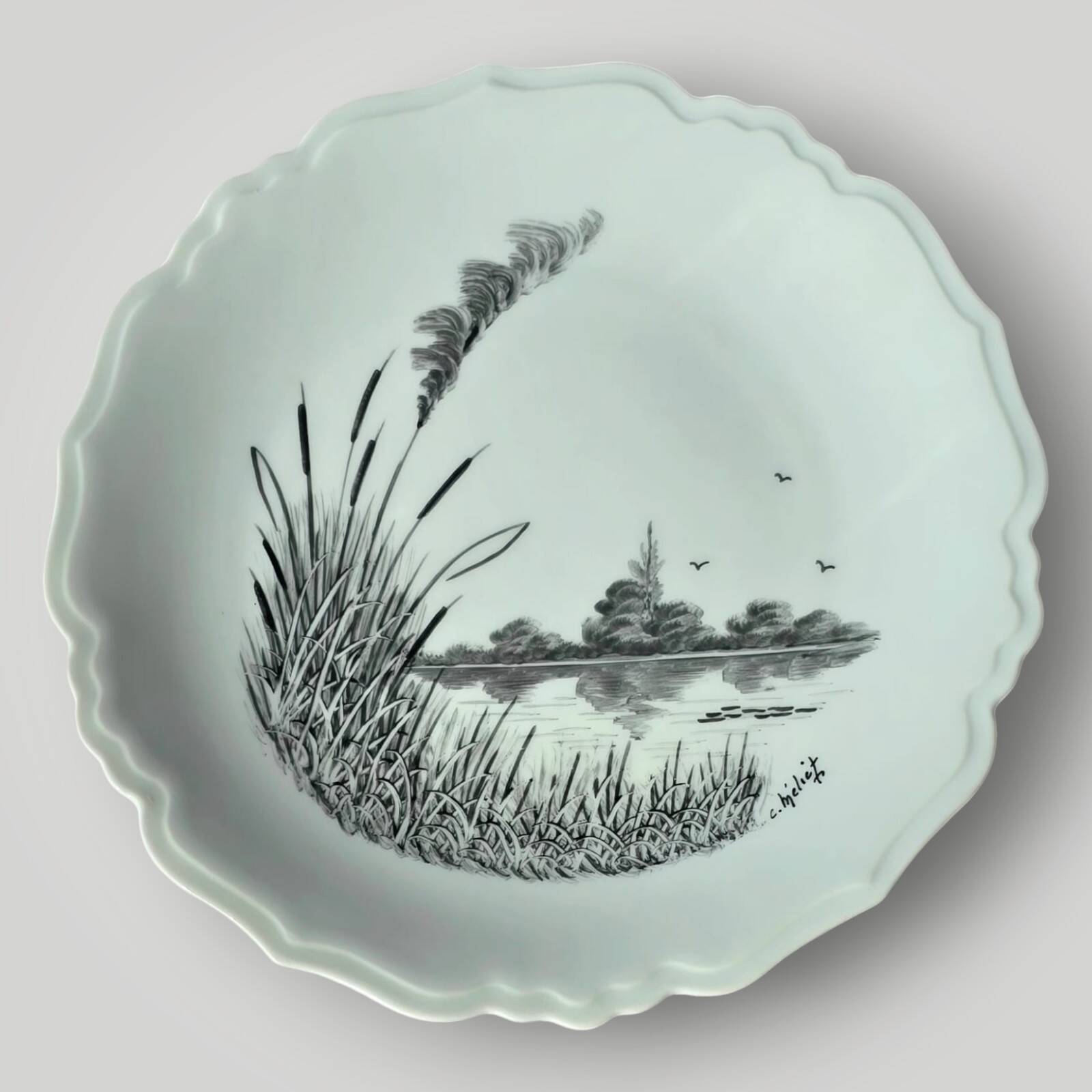 Service de 13 assiettes vintage de Limoges décorées à la main