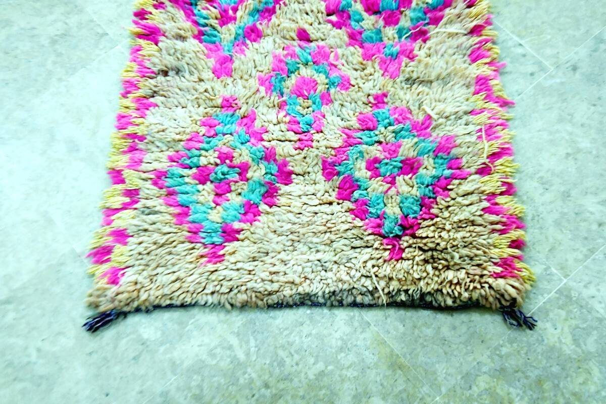 Moroccan Berber carpet hallway Boujaad vintage 280 x 75 cm