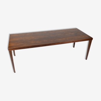 Table basse en bois de rose de design danois des années 1960.