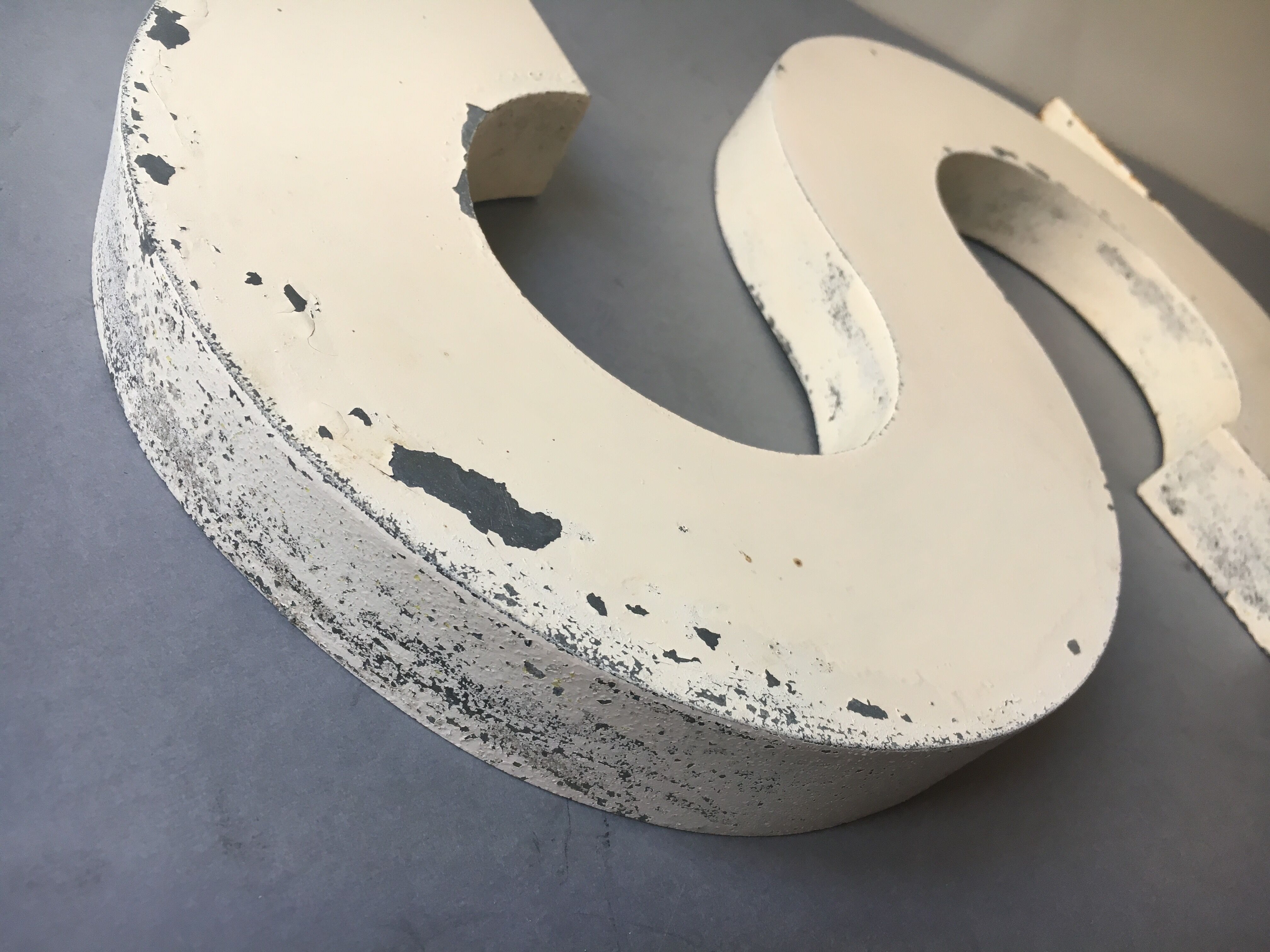 Old sign letter 40 cm vintage