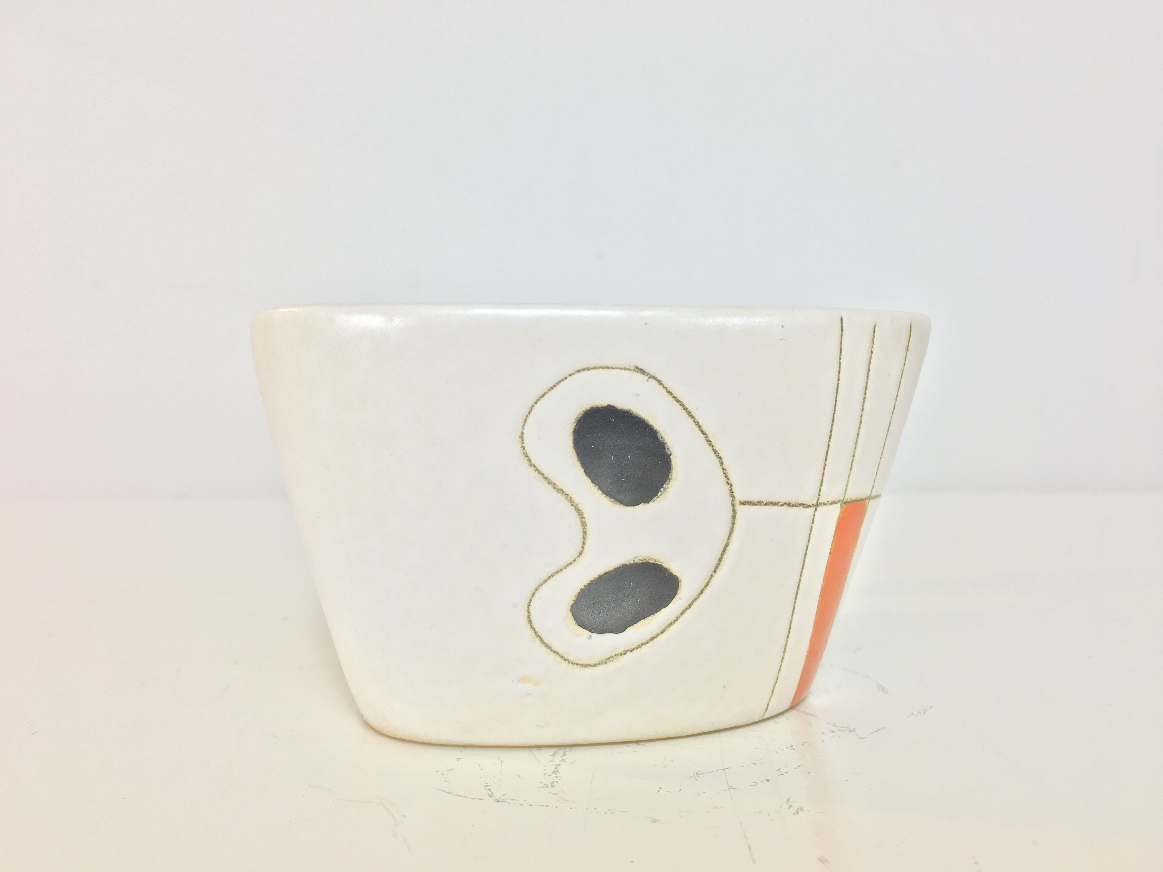 Orlando asymmetric ceramics from the 1950s Vallauris