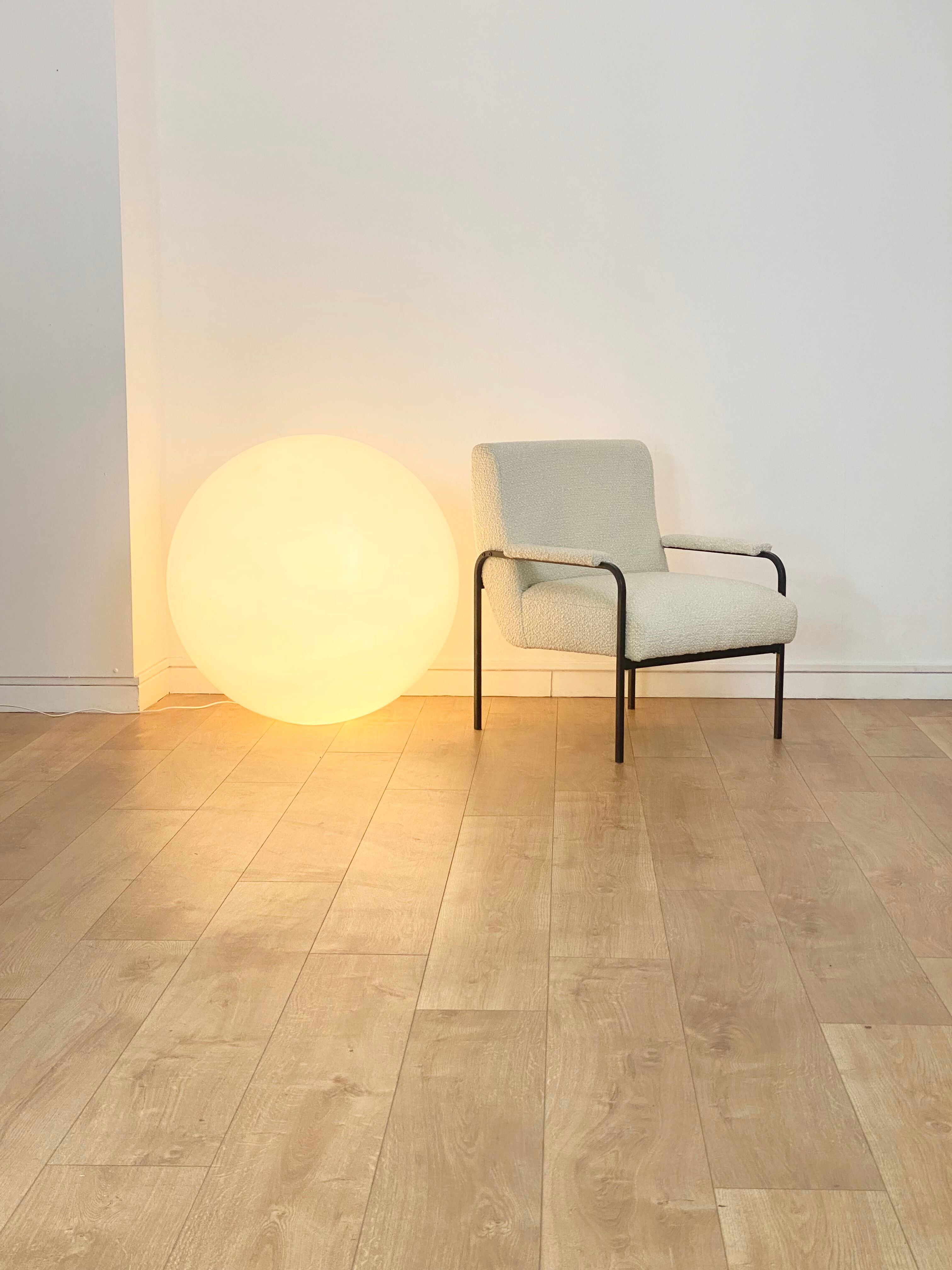 Armchair Pierre Guariche model Memphis vintage