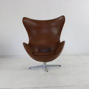 Arne Jacobsen Egg chair in cognac leather for Fritz Hansen