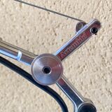 Artemide Tolomeo mini desk lamp on pliers and design Michele De Lucchi - Giancarlo Fassina