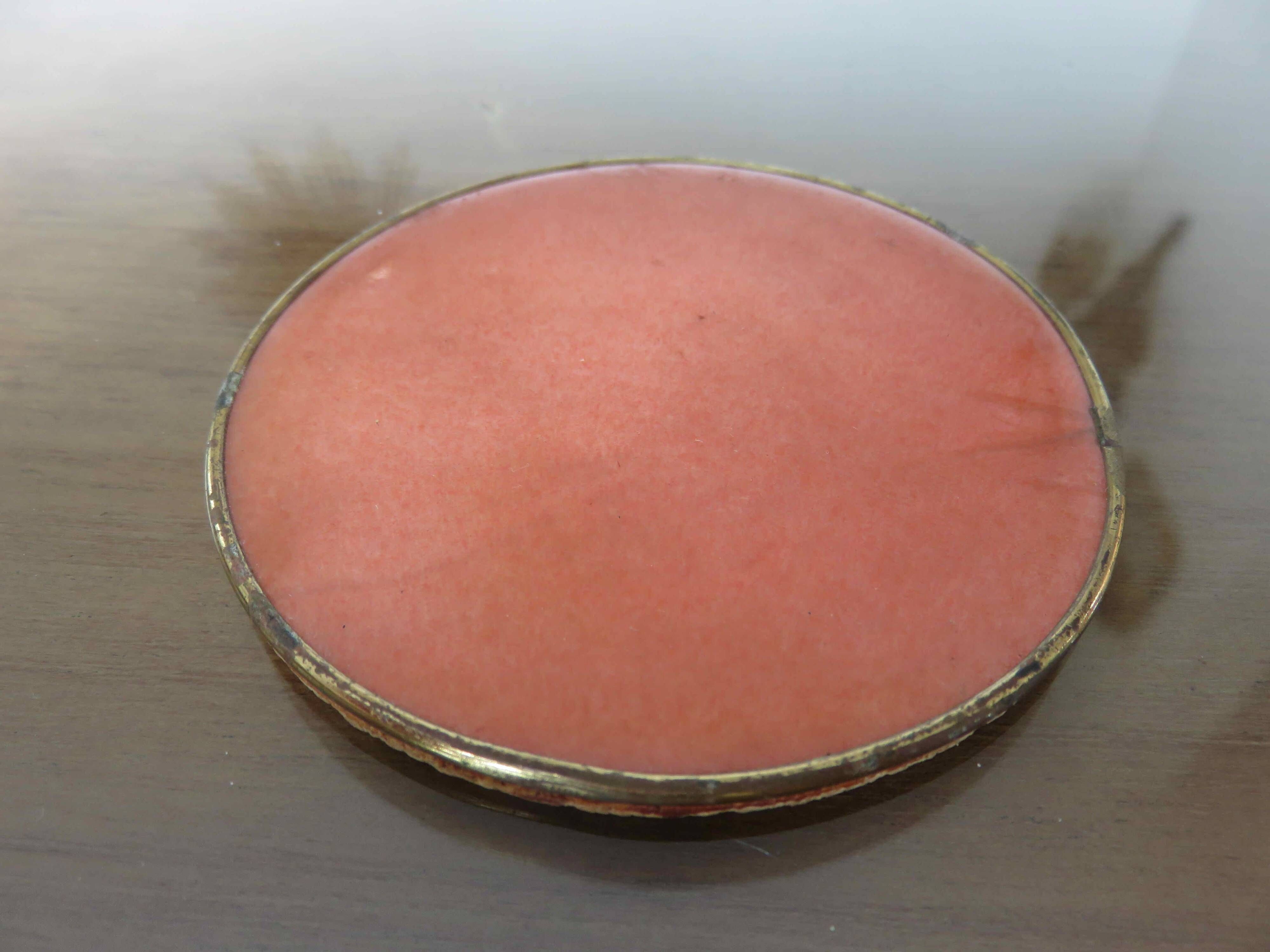 Set of 4 coasters in salmon pink mother-of-pearl