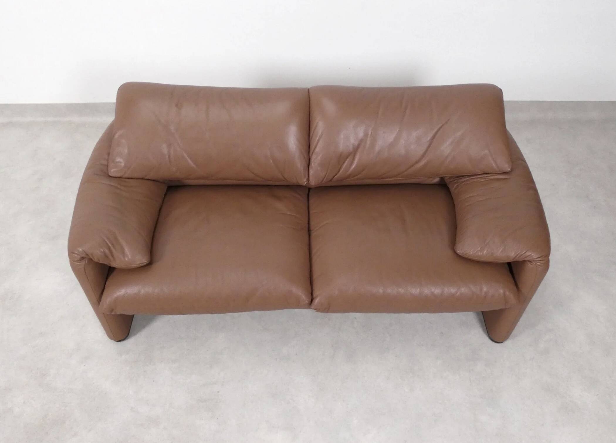 Cassina Maralunga 2 seater in mocca colored leather
