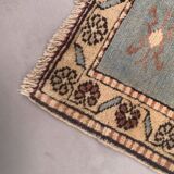Old turkish rug 132x94 cm old vintage carpet ushak pink beige blue