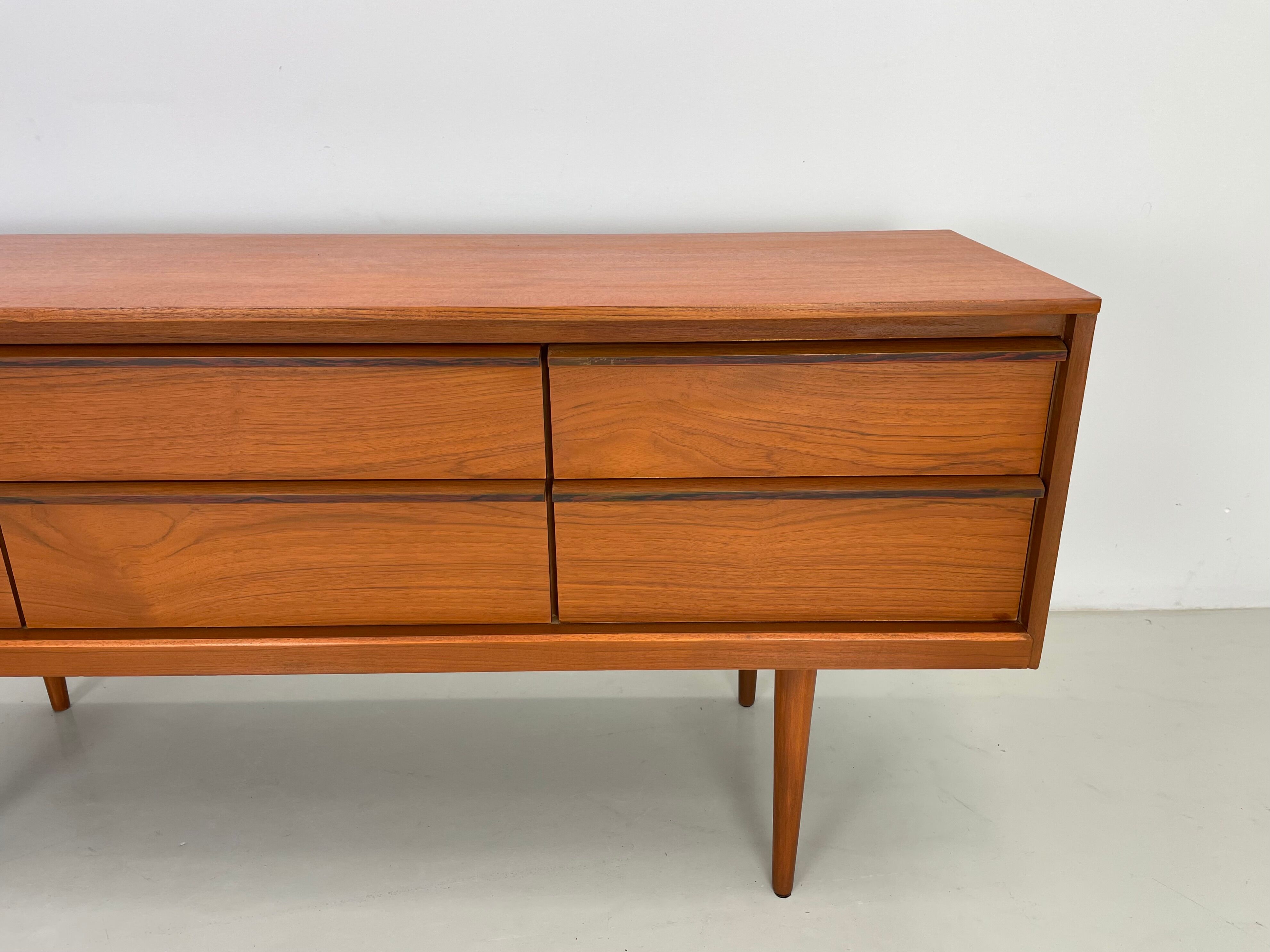 Vintage Austinsuite sideboard 1960's