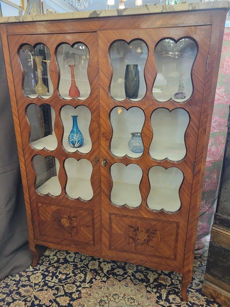 Vitrine Louis XV Marquetée