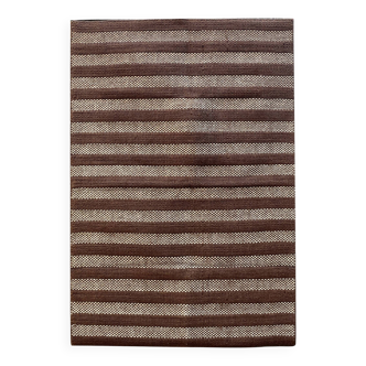 Tapis en laine rayé