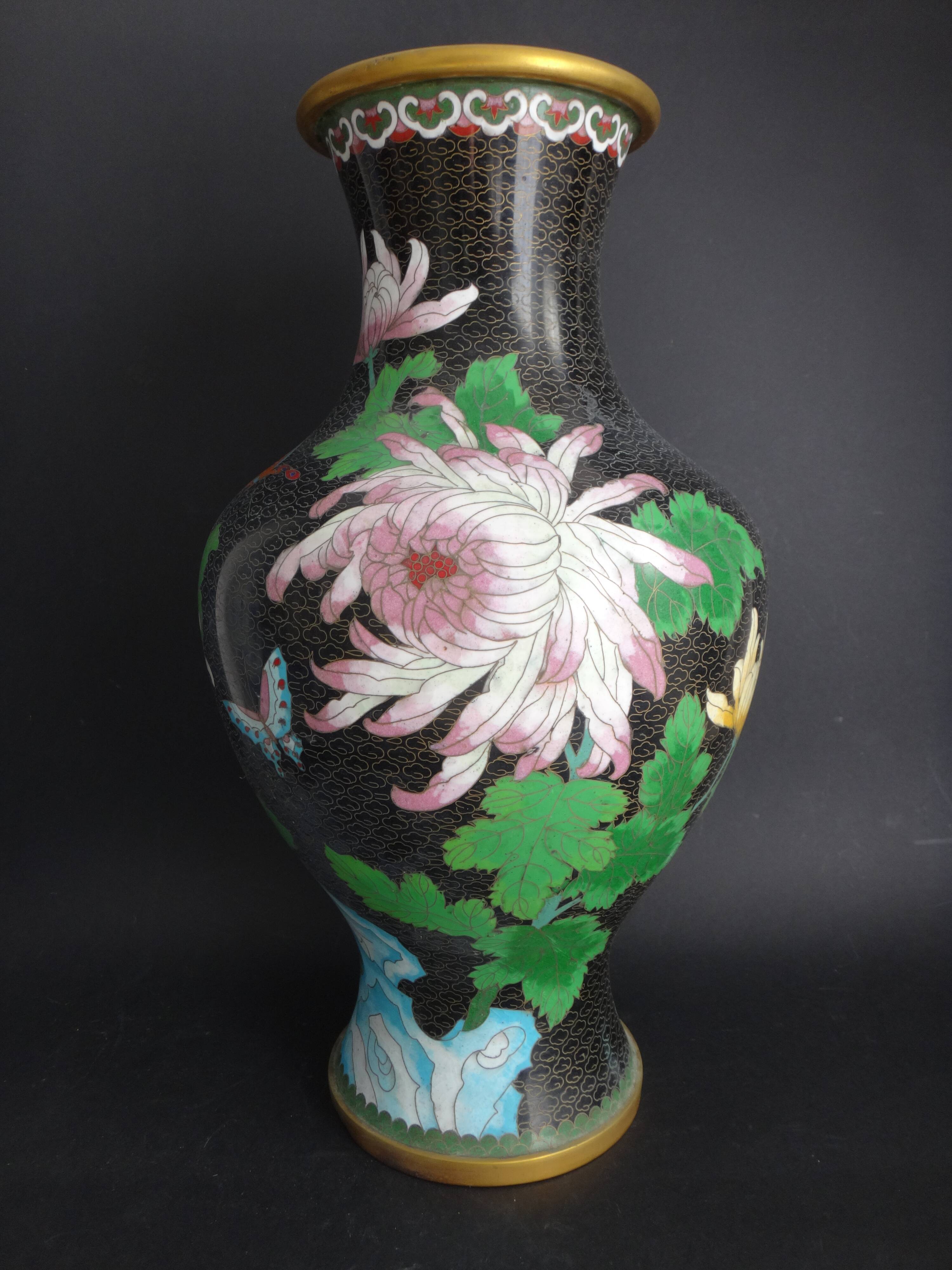 Vase in Chinese partitioned enamel butterflies