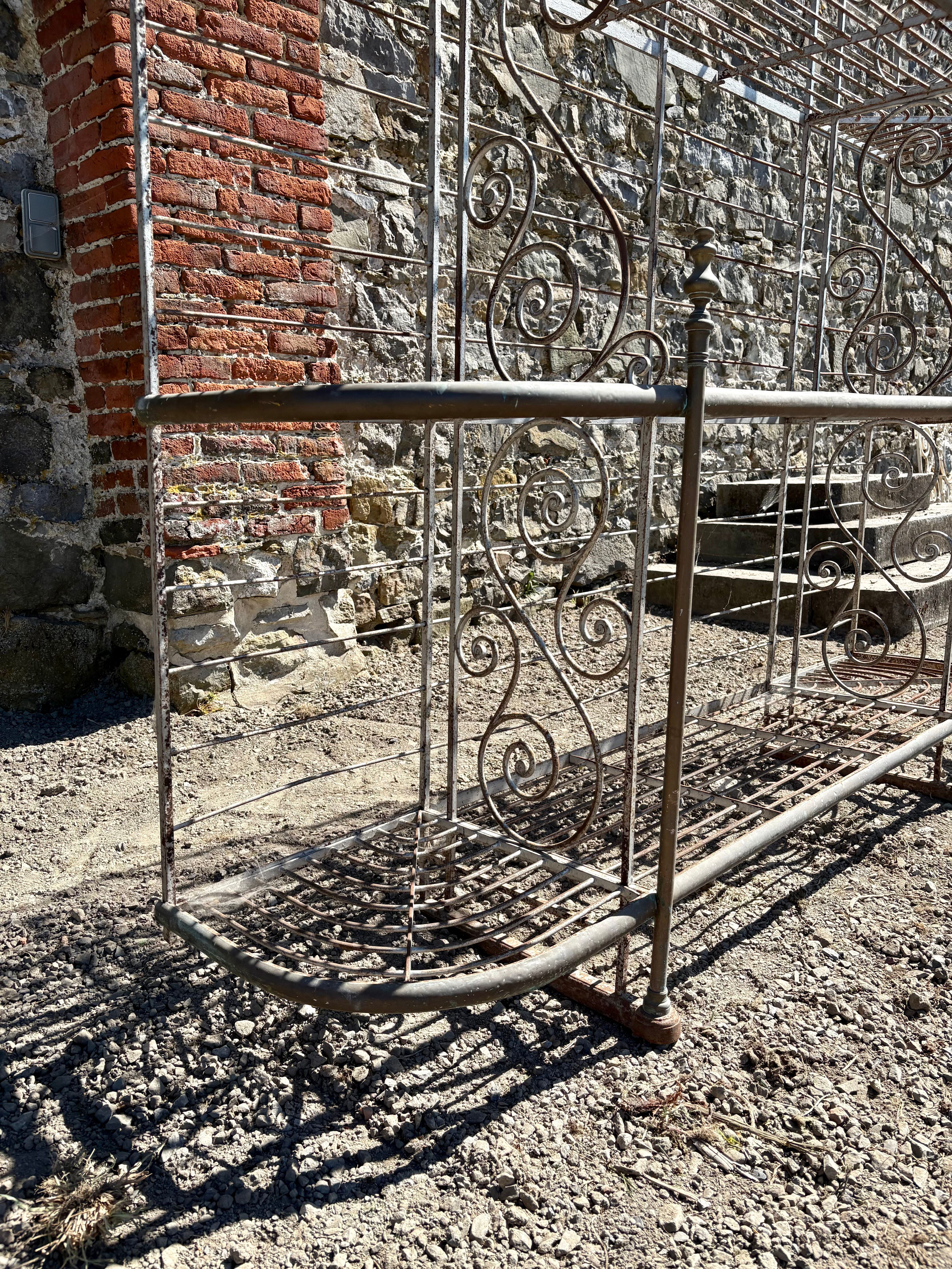 Large garden shelf / console in wrought iron – 19th century style