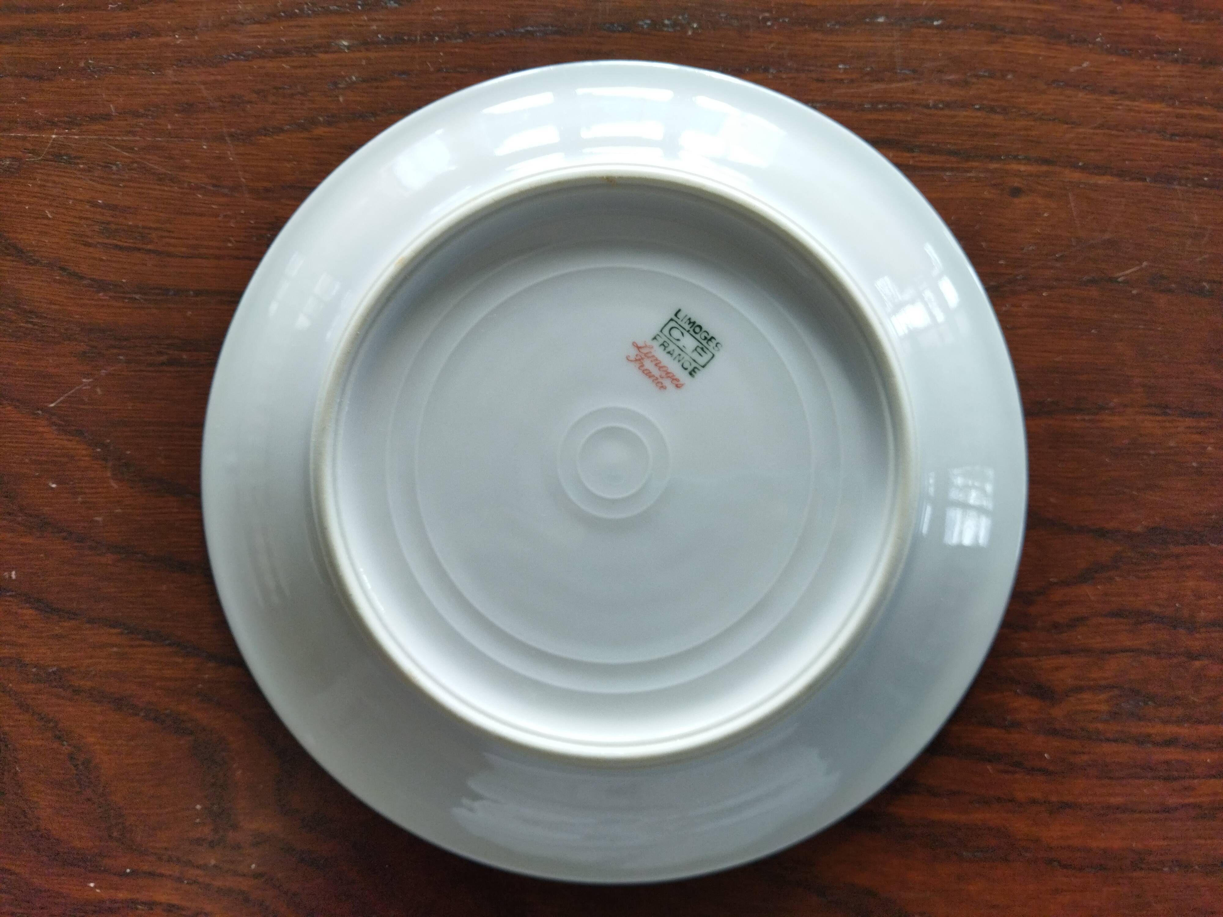 Platter and 11 dessert plates in Chapus Frères Limoges porcelain