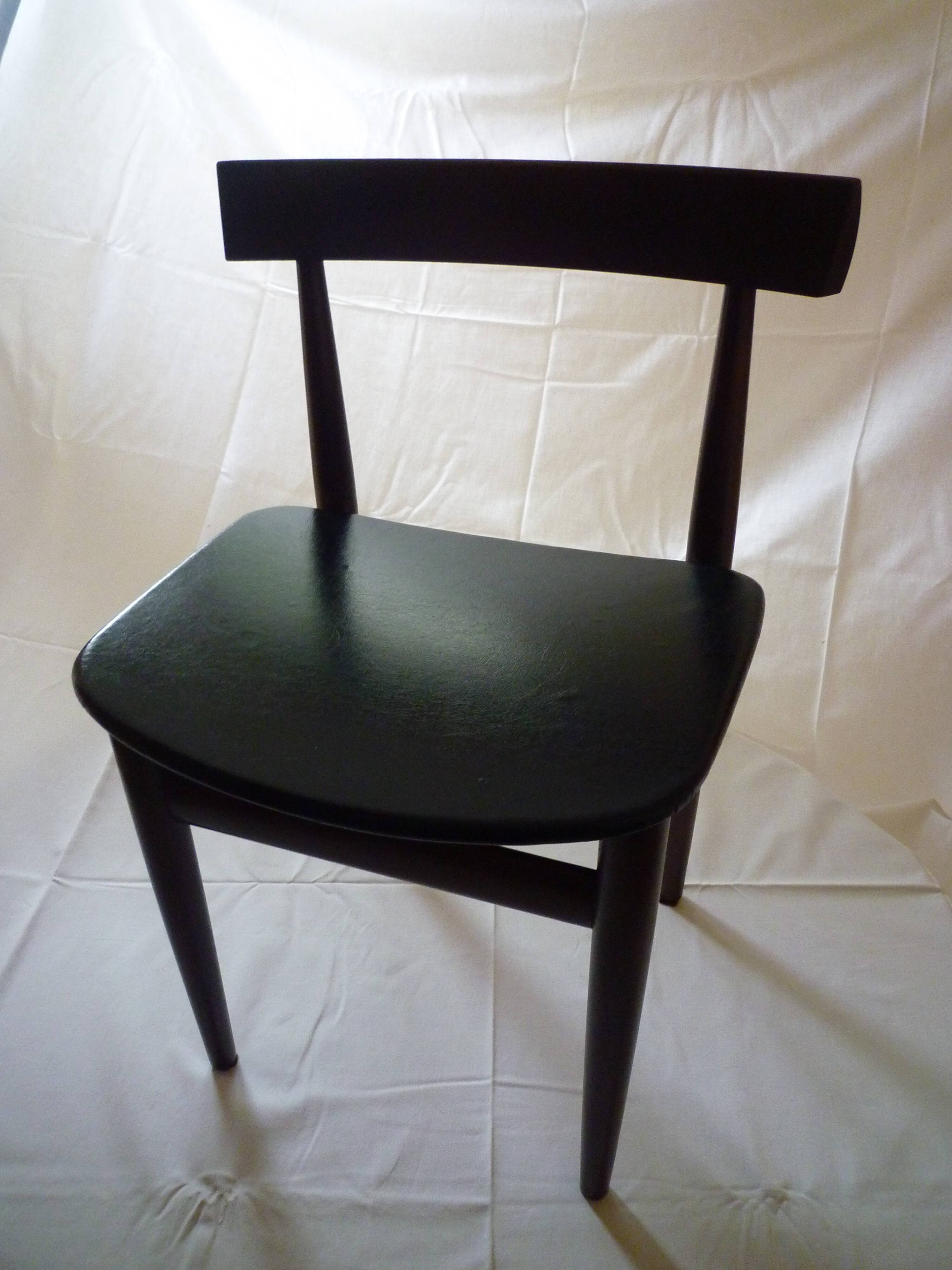 Dining Set " Roundette " table and chairs by Hans Olsen for Frem Rojle Denmark