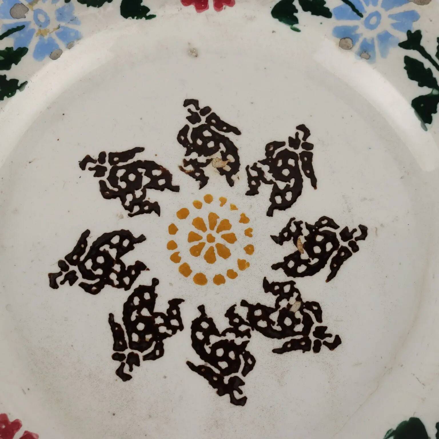 Antique ceramic plate, Venetian manufacture, 19th century.