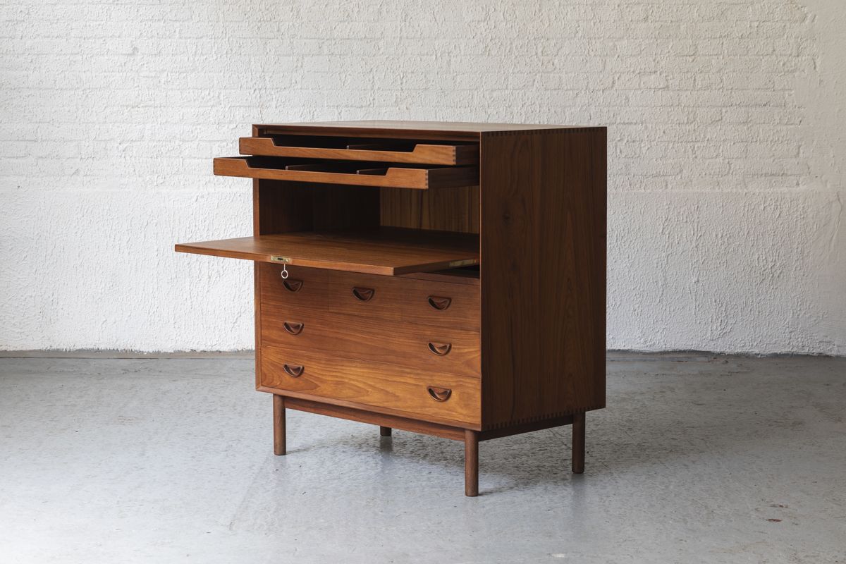 Cabinet par Peter Hvidt & Orla Mølgaard Nielsen pour Søbørg mobler, Danemark, années 1950