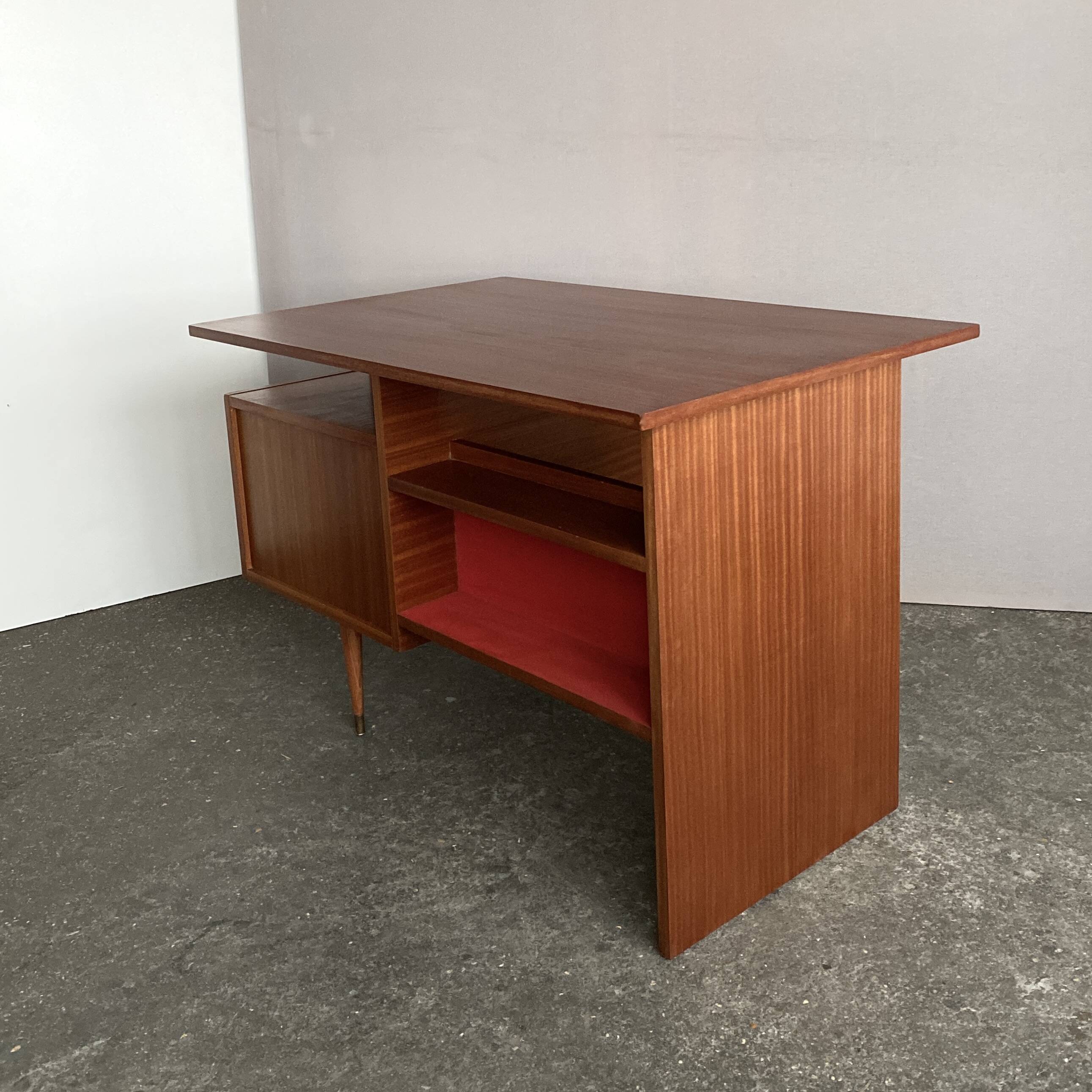 Bureau vintage en acajou, 1950, restauré
