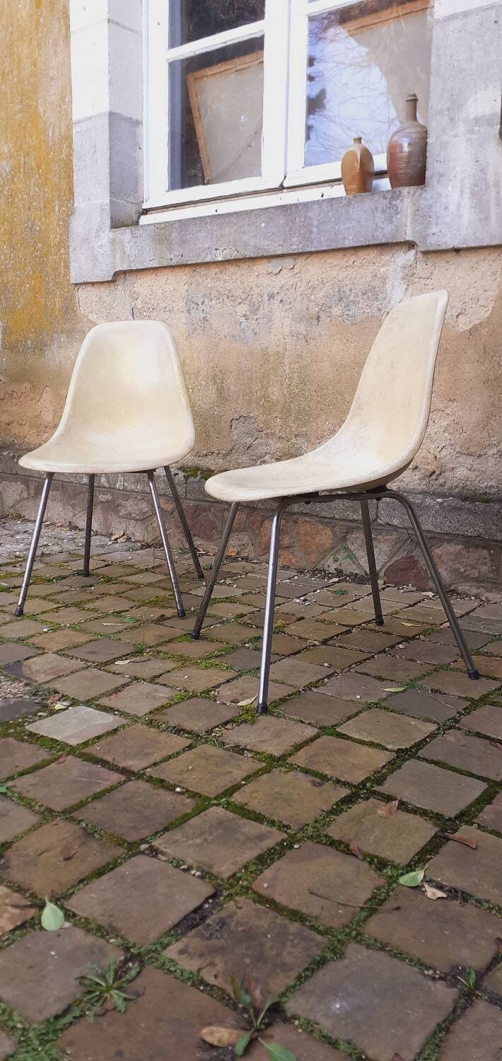Pair of 1970s DSX chairs by Charles and Ray Eames for Herman Miller