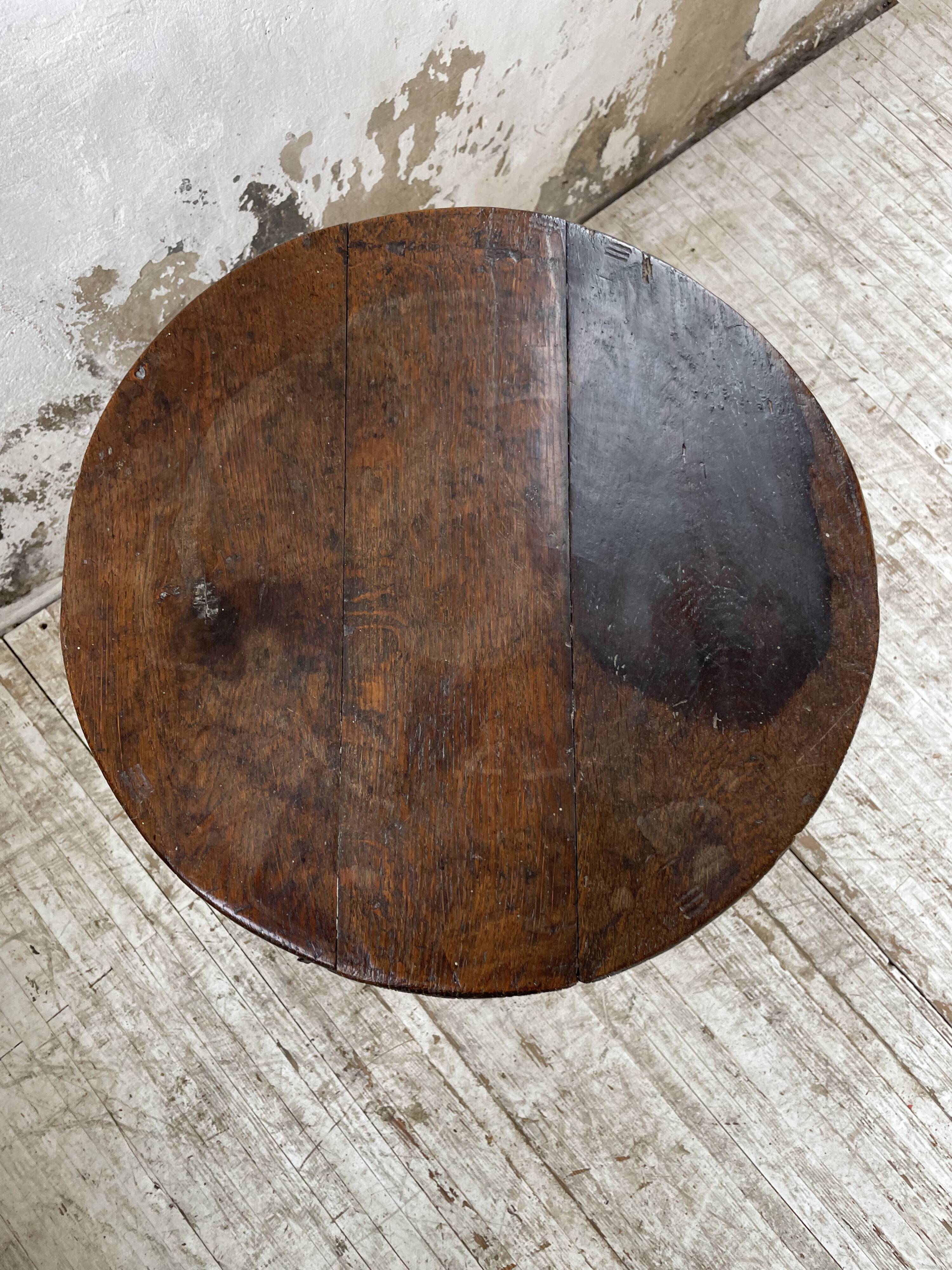 19th century oak pedestal console