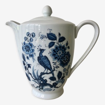 Teapot in Limoges porcelain