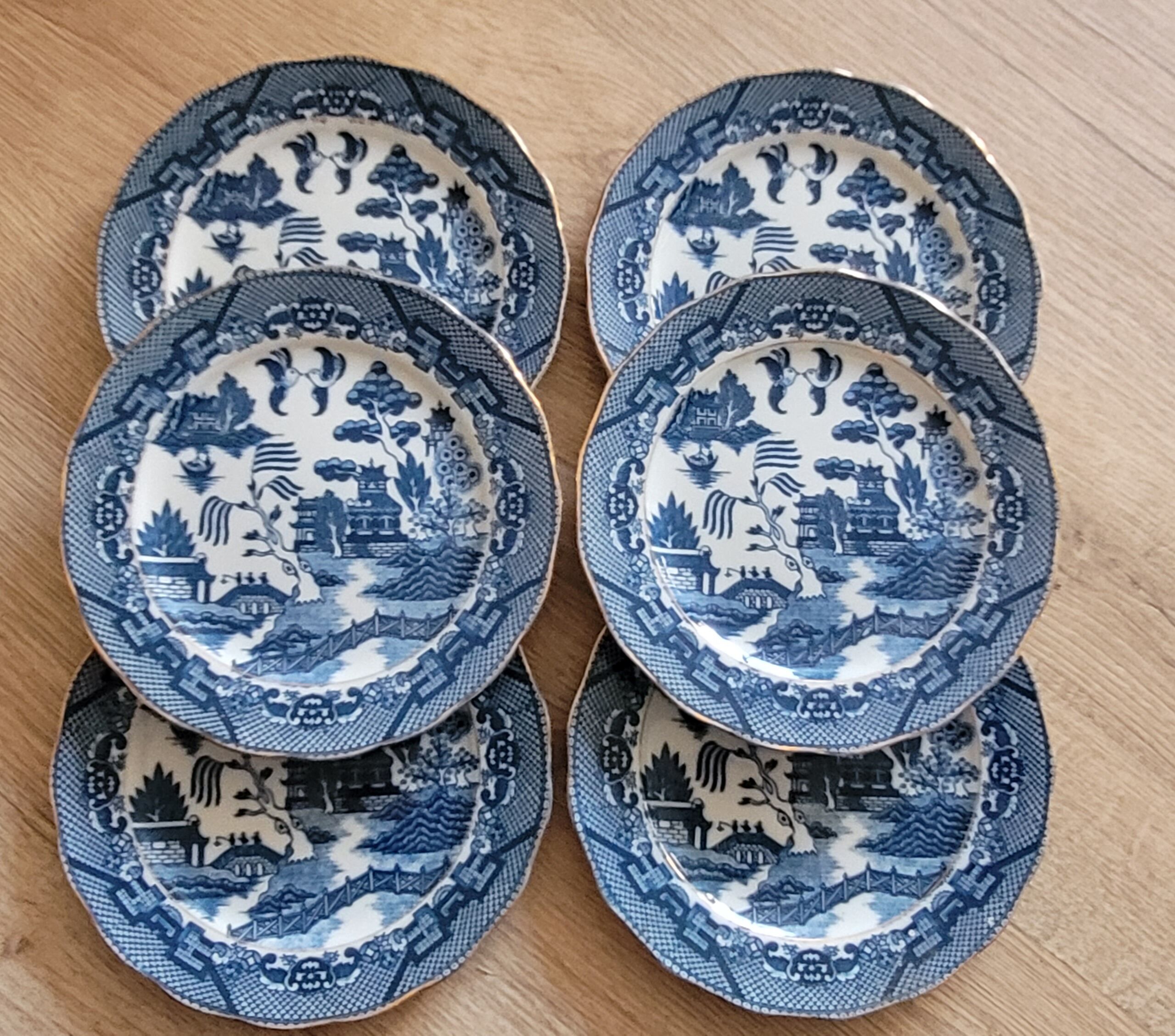 Set 6 plates with Japanese pattern