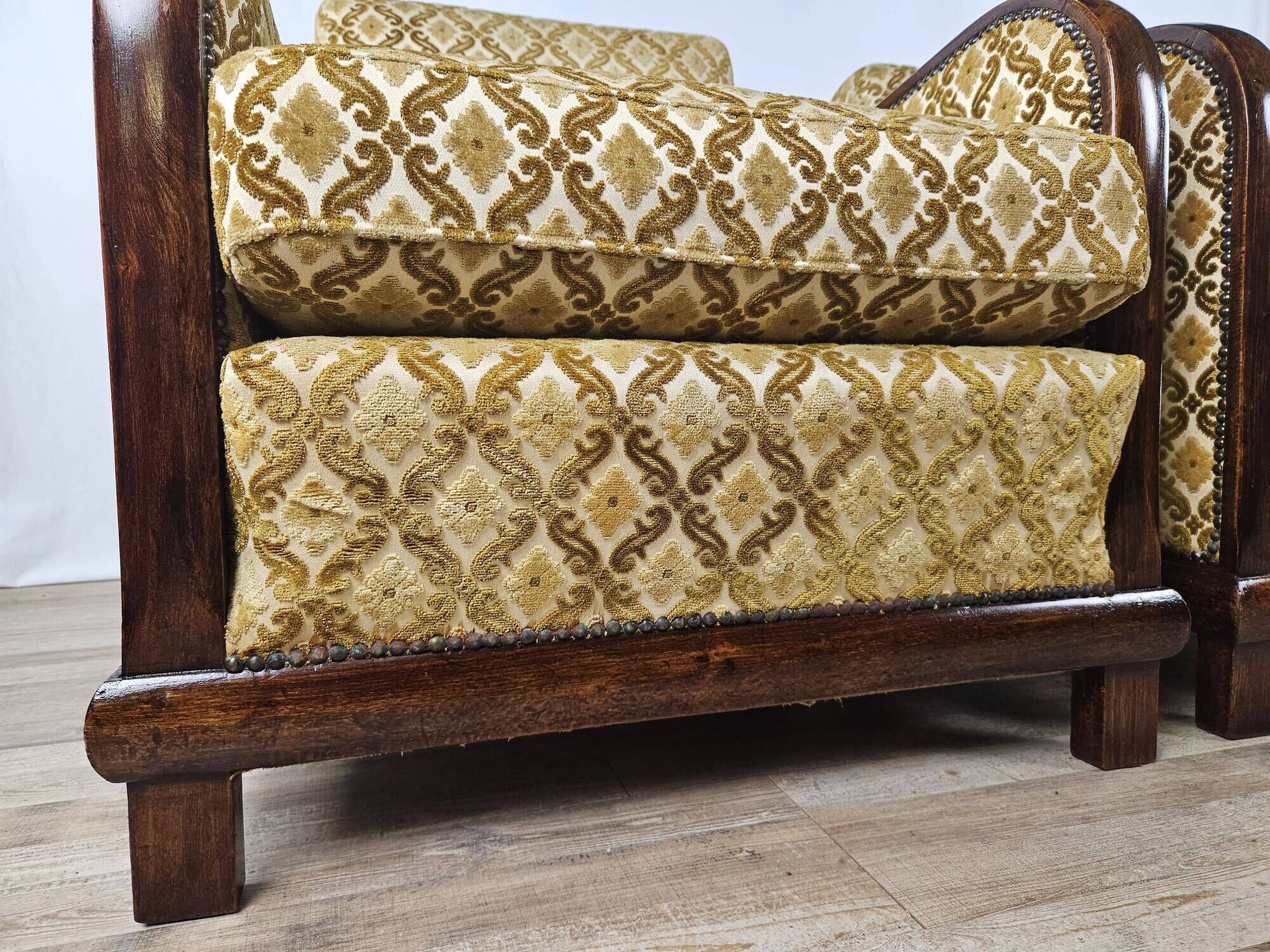 Paire de fauteuils Art Déco des années 1930 recouverts de tissu