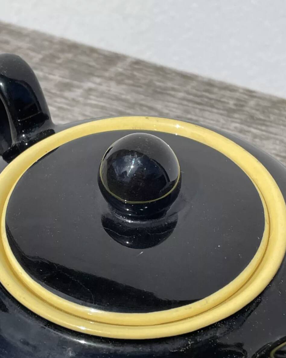 Sucrier bonbonnière céramique noir et jaune villeroy et boch Biarritz