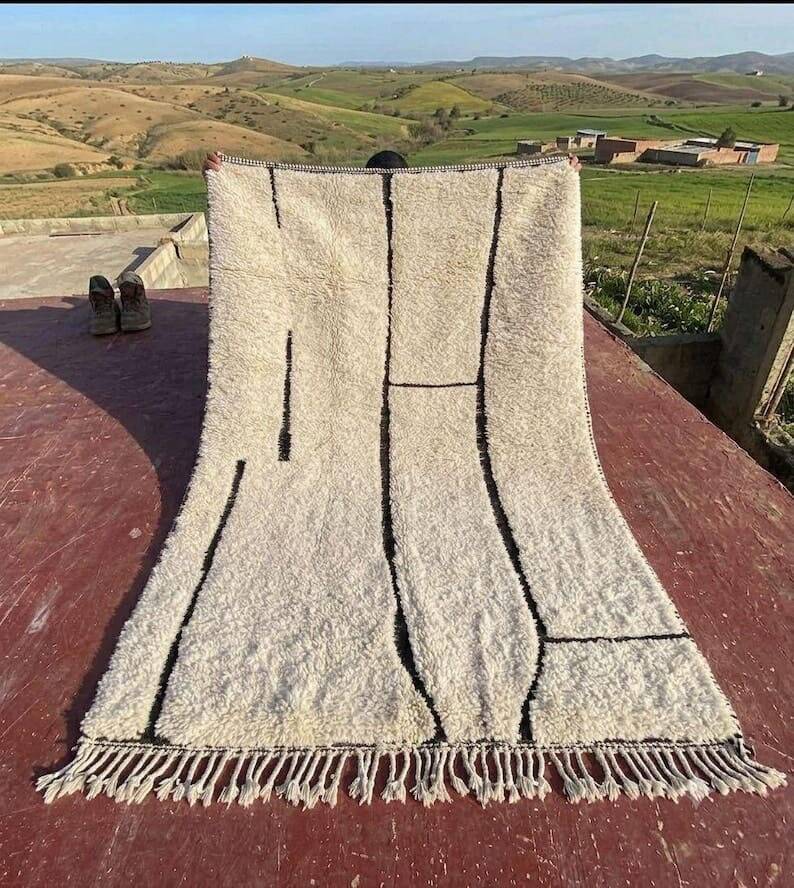 Handmade pure wool rug, size 150/250 cm.
