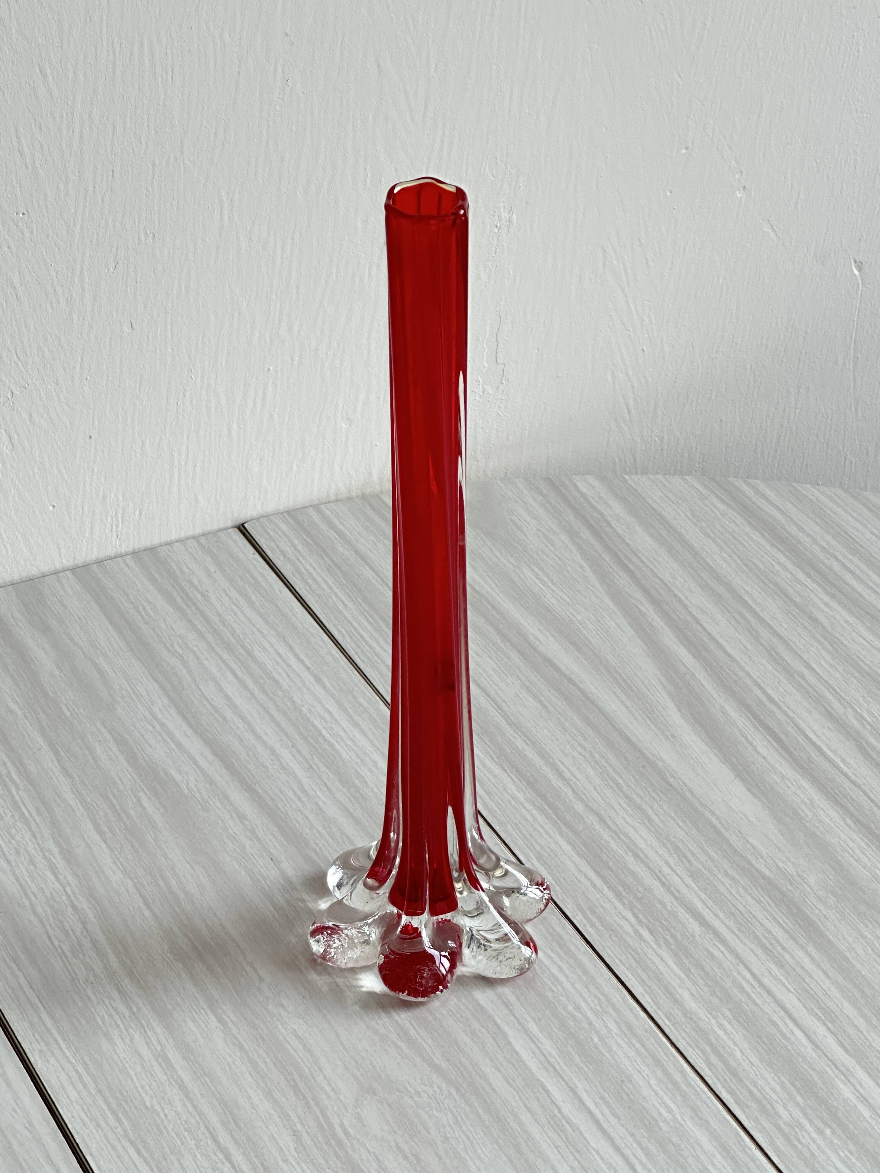 Red glass soliflore vase.