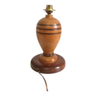 H25 turned wooden lamp base
