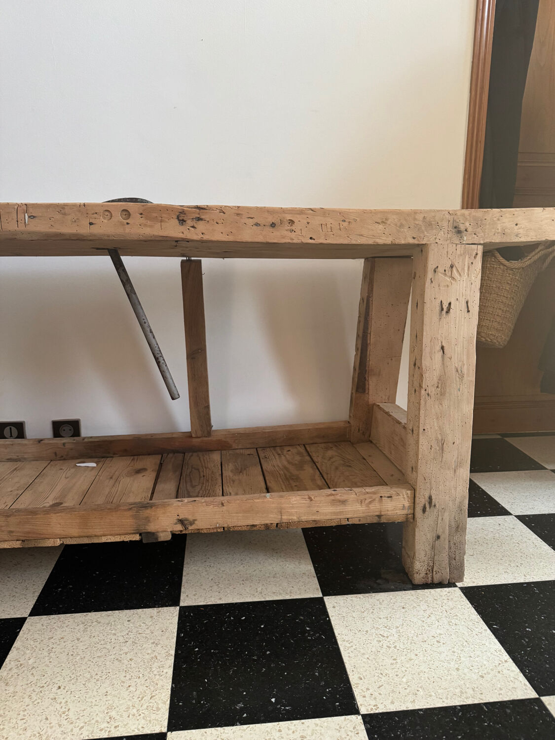 Woodworking bench
