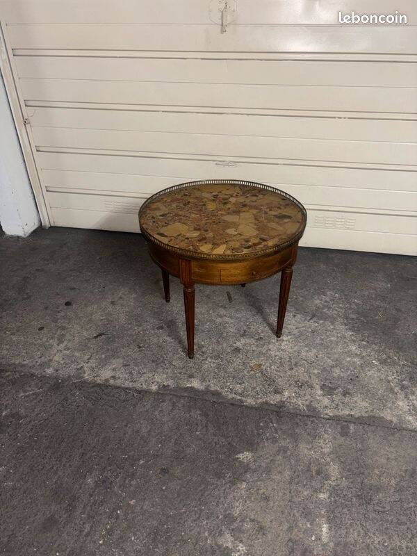 Old guéridon coffee table, bouillotte. transport delivery possible.