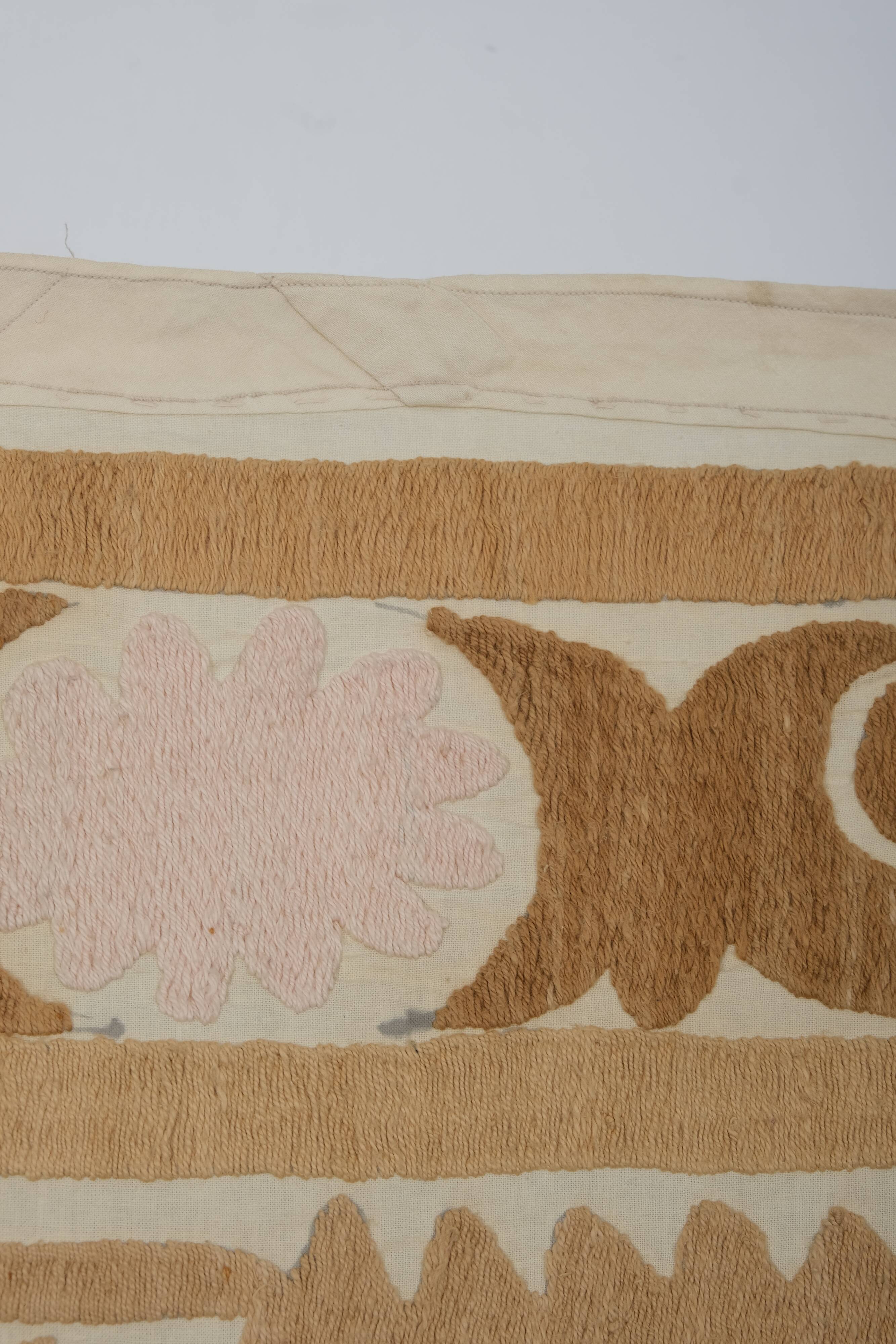 Suzani tapestry 133x137 cm