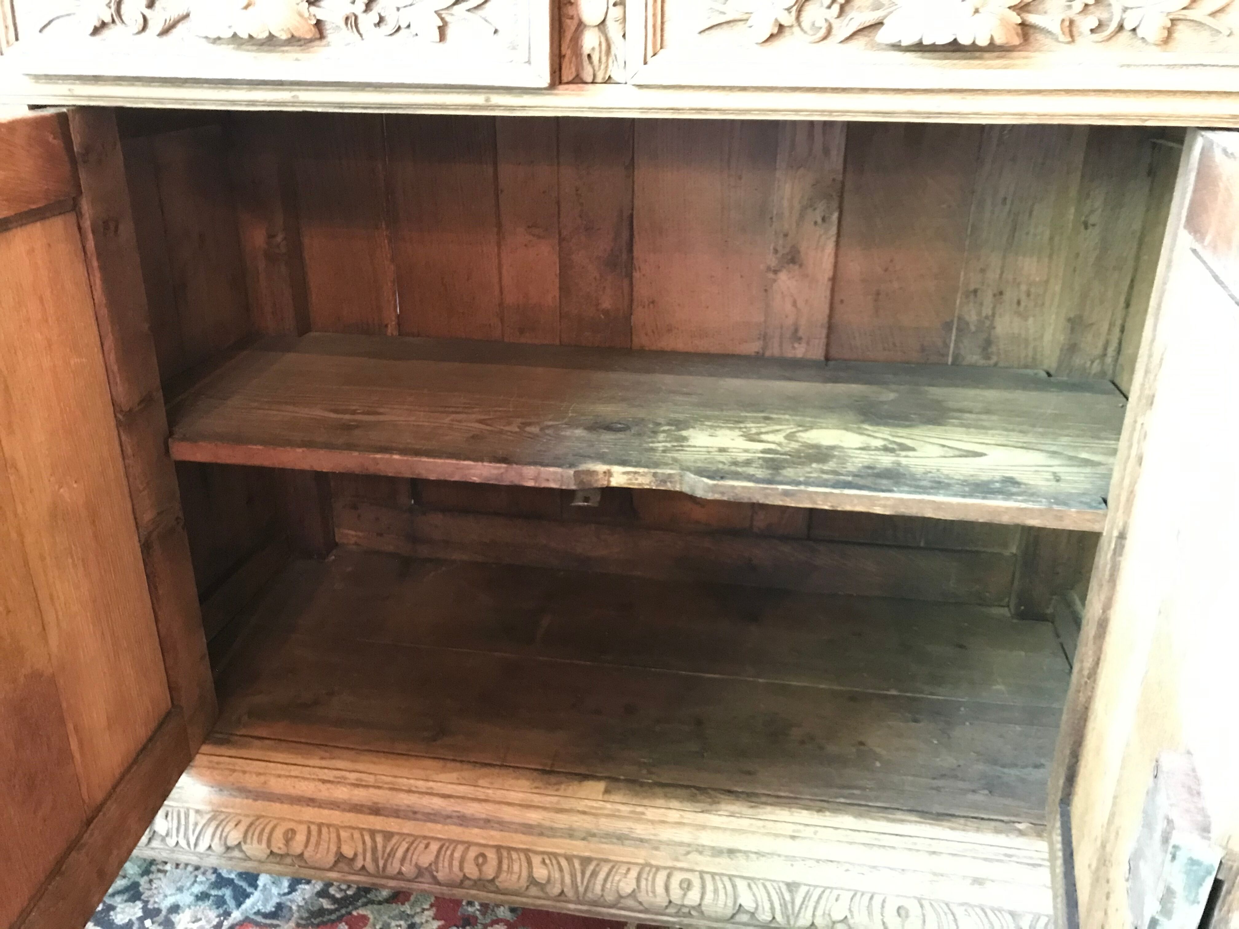 Buffet in oak lightened rustic Henri II