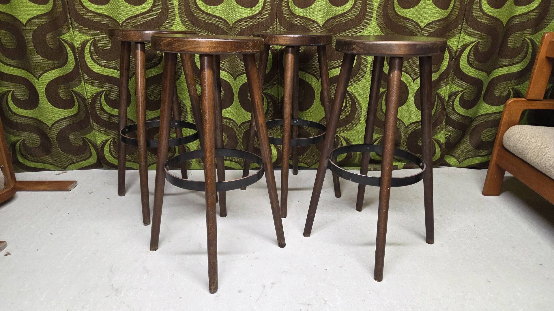 Lot de 4 tabourets de bar vintage  Années 1970