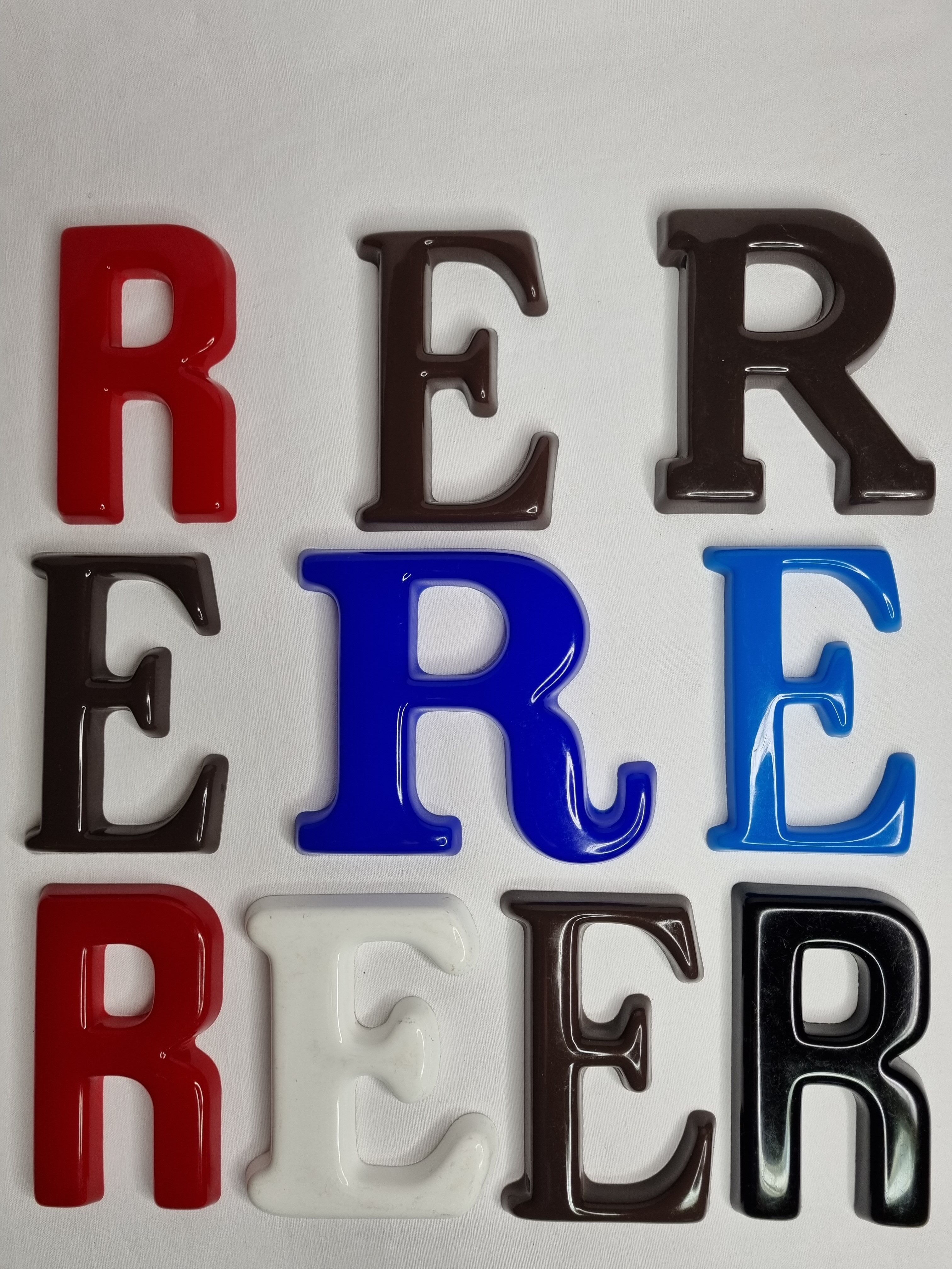 Set of 10 vintage sign letters, 11.5 cm