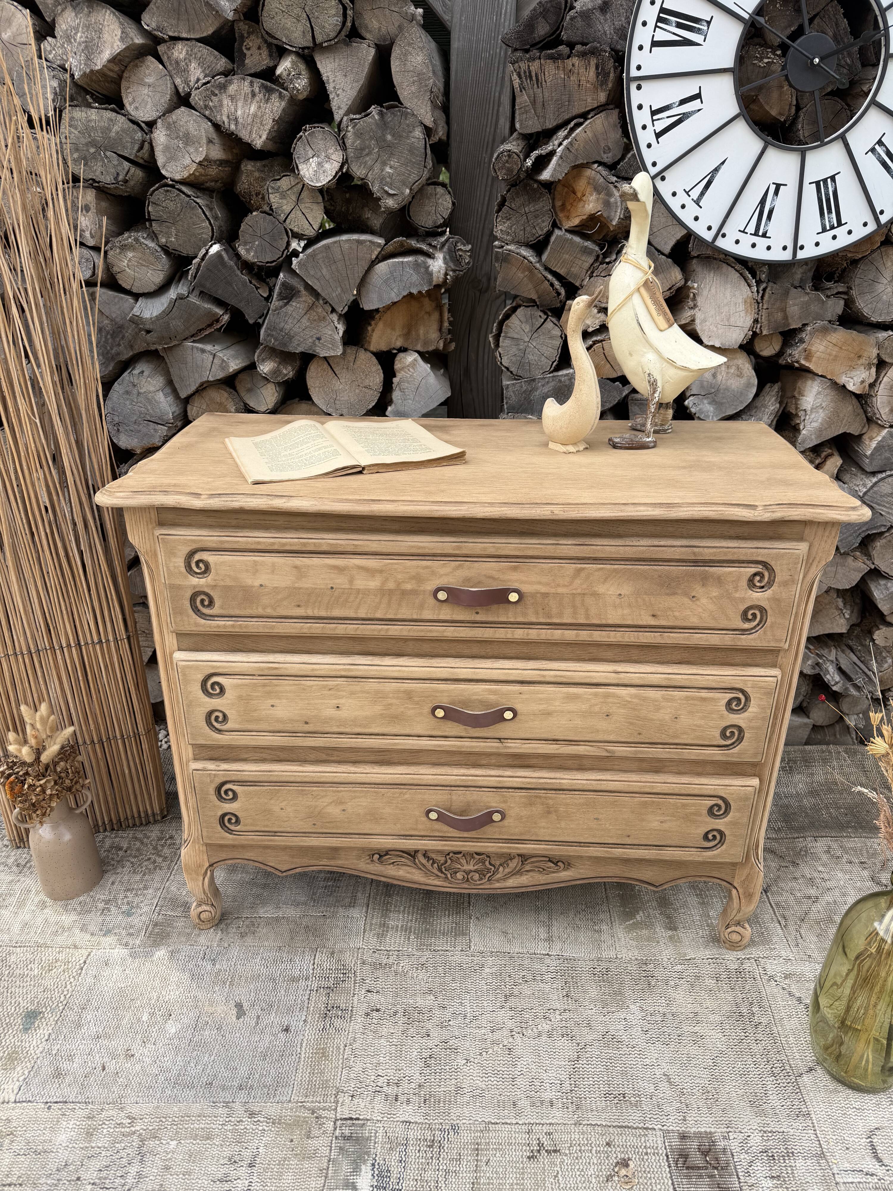 Commode bois rénovée