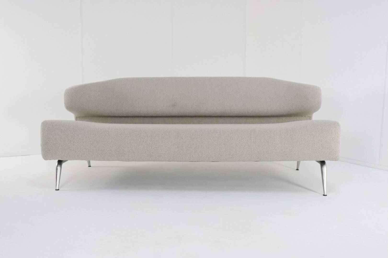 Banque Artifort Bird de Michael van der Kley