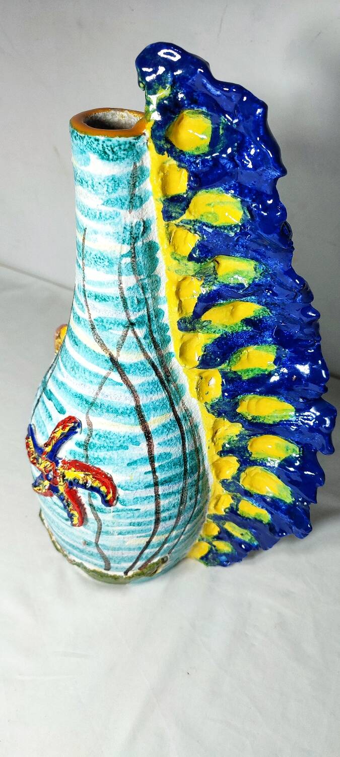 Jarrón de cerámica "IAMA Albisola". Italia, 1970s.