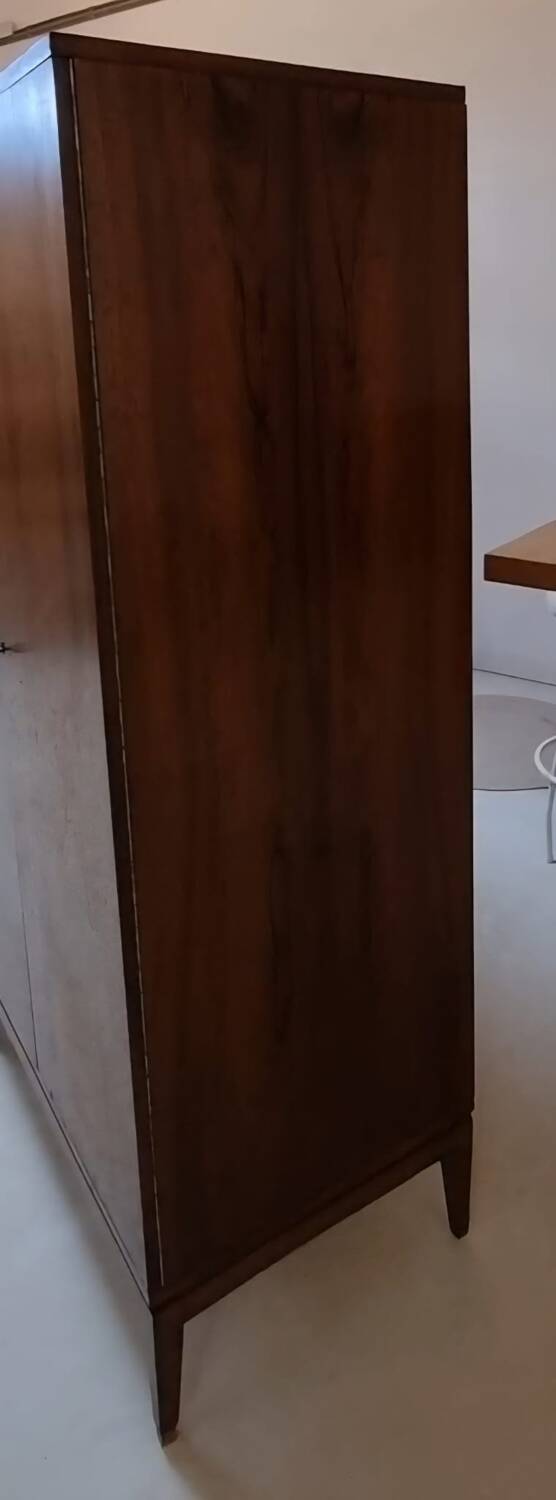 Armoire du milieu du siècle