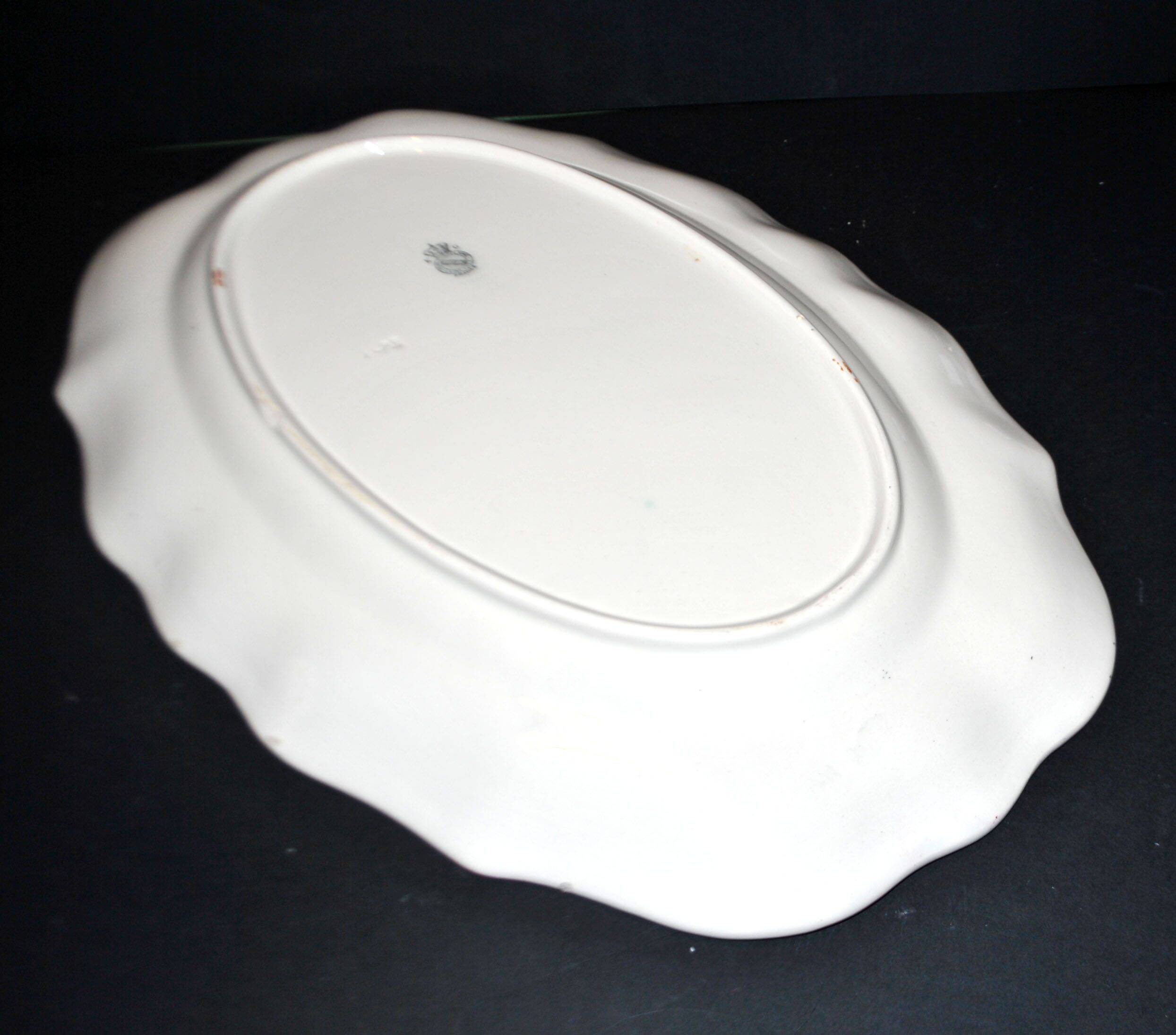 Lunéville Keller & Guerin, oval dish, Streetlight with polychrome flowers, 41×29